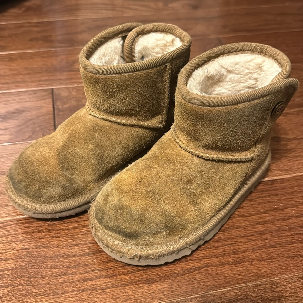 UGG Kids Jona Chestnut Brown - Size 10 Toddler